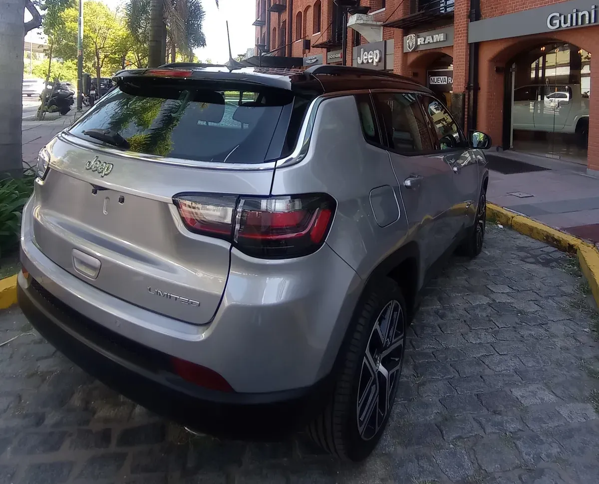 Mirá esta publicación de Jeep Compass