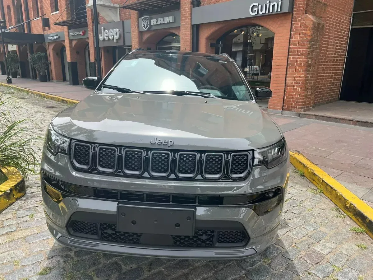 Mirá esta publicación de Jeep Compass