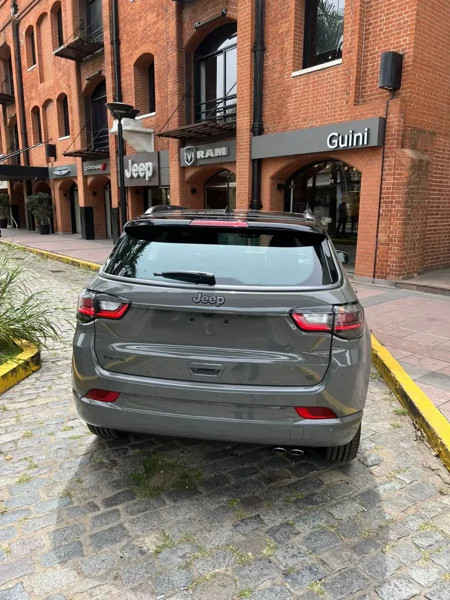 Mirá esta publicación de Jeep Compass