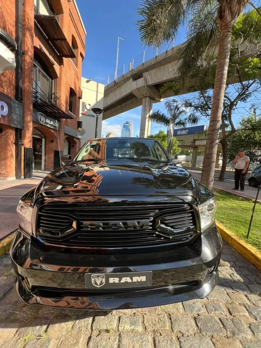 Mira esta publicación de RAM 1500 2025 en Motordil