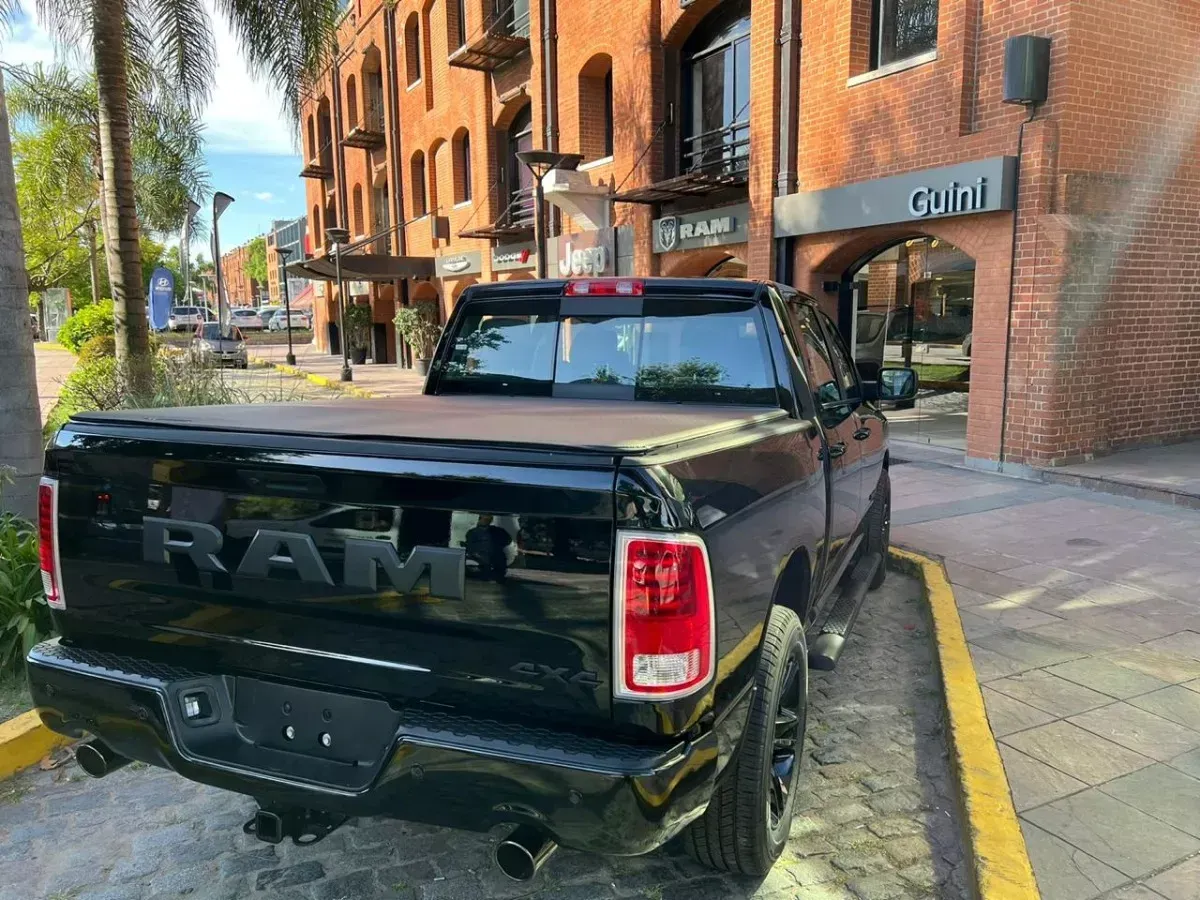 Mira esta publicación de RAM 1500 2025 en Motordil