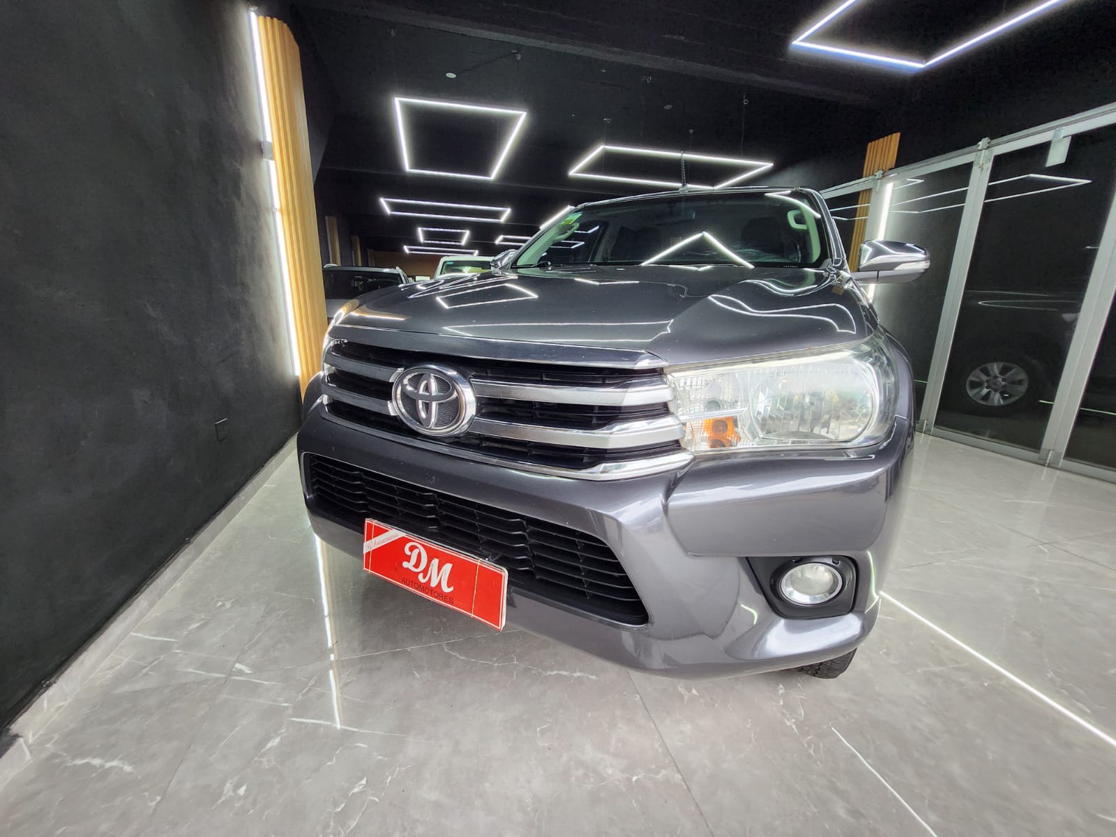 Mira esta publicación de Toyota Hilux 2017 en Motordil