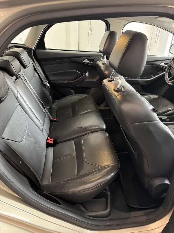 Mira esta publicación de Ford Focus 2015 en Motordil