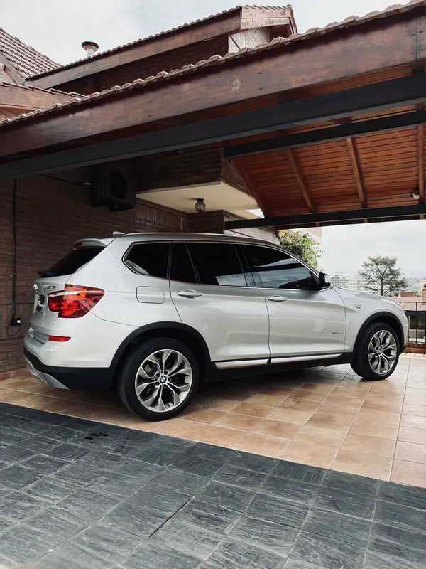 Mira esta publicación de BMW X3 2017 en Motordil