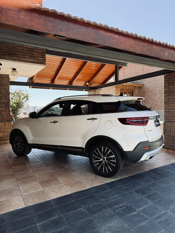 Mira esta publicación de Ford Territory 2021 en Motordil