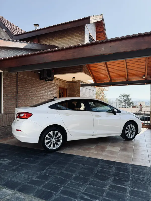 Mira esta publicación de Chevrolet Cruze 2019 en Motordil
