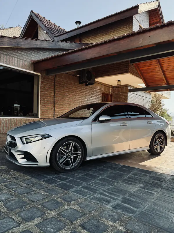 Mira esta publicación de Mercedes Benz Clase A 2021 en Motordil