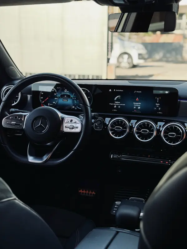 Mira esta publicación de Mercedes Benz Clase A 2021 en Motordil