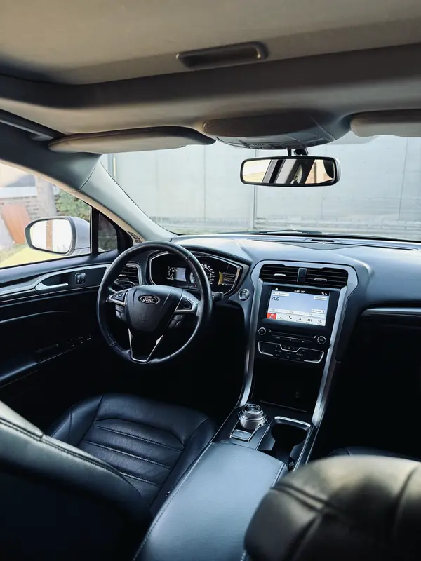 Mira esta publicación de Ford Mondeo 2018 en Motordil