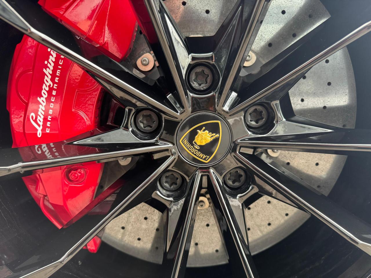 Mira esta publicación de Lamborghini Urus 2025 en Motordil