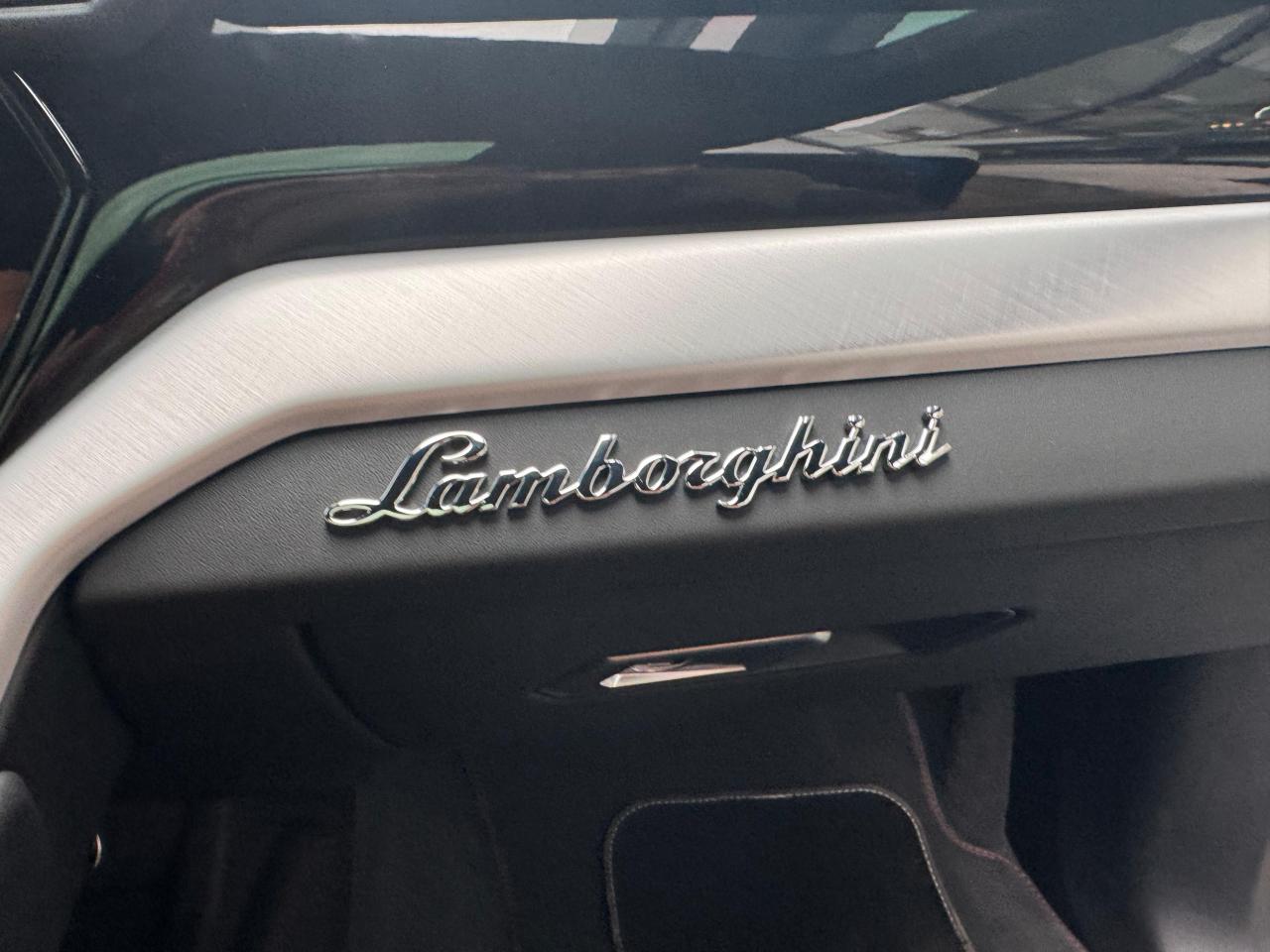 Mirá esta publicación de Lamborghini Urus