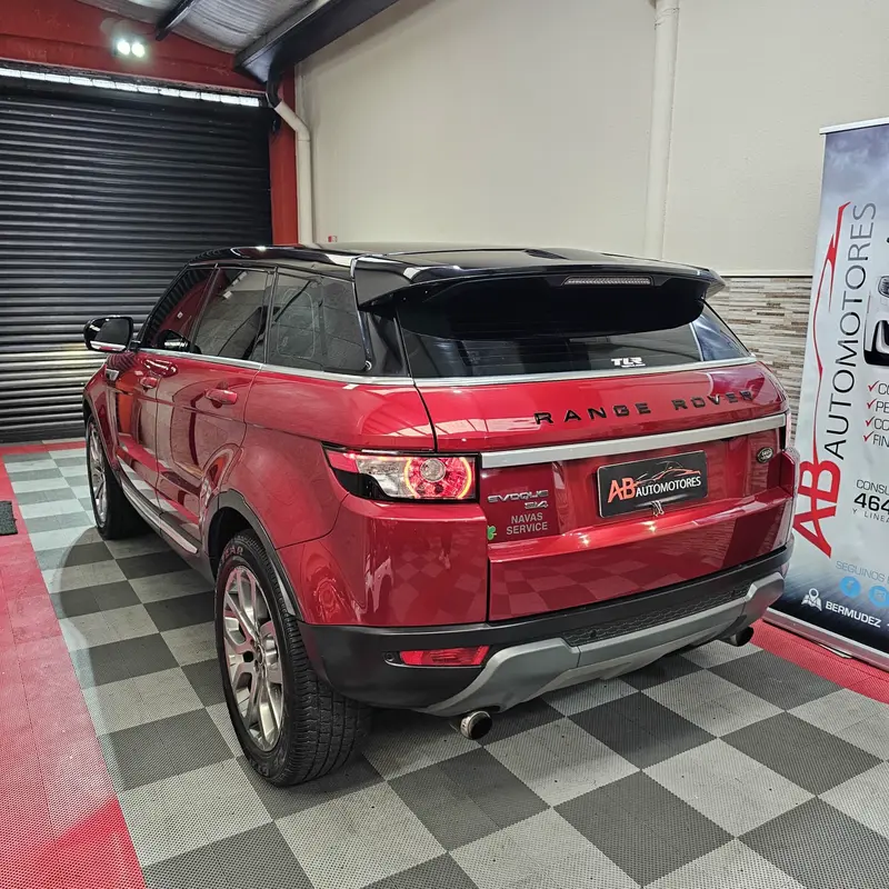 Mira esta publicación de Land Rover Range Rover Evoque 2014 en Motordil