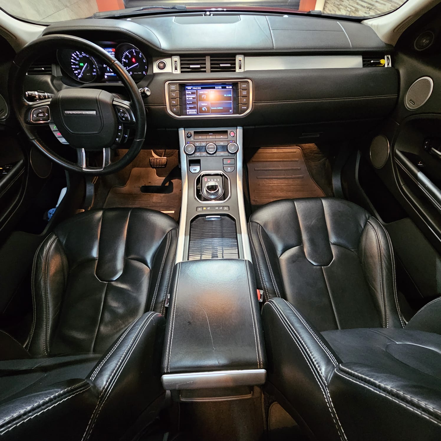 Mira esta publicación de Land Rover Range Rover Evoque 2014 en Motordil