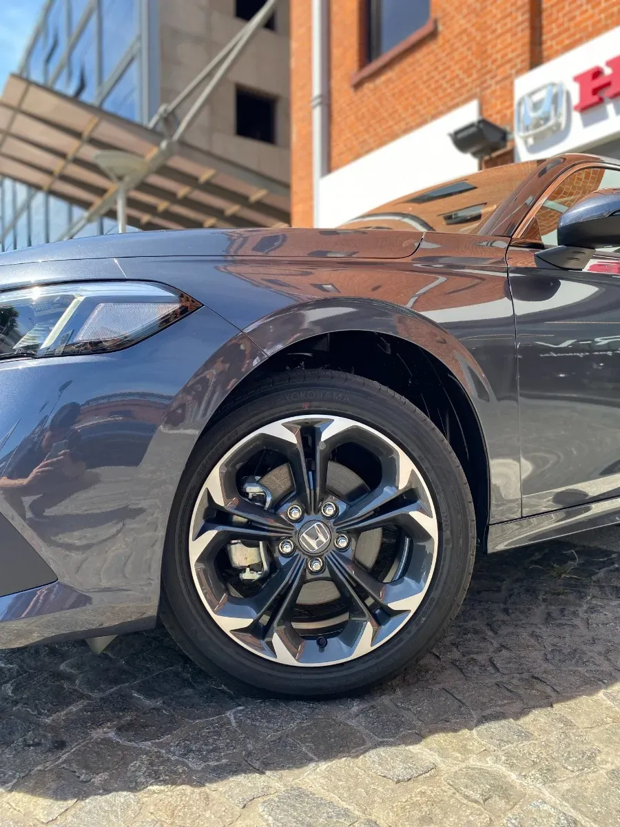 Mira esta publicación de Honda Civic 2024 en Motordil