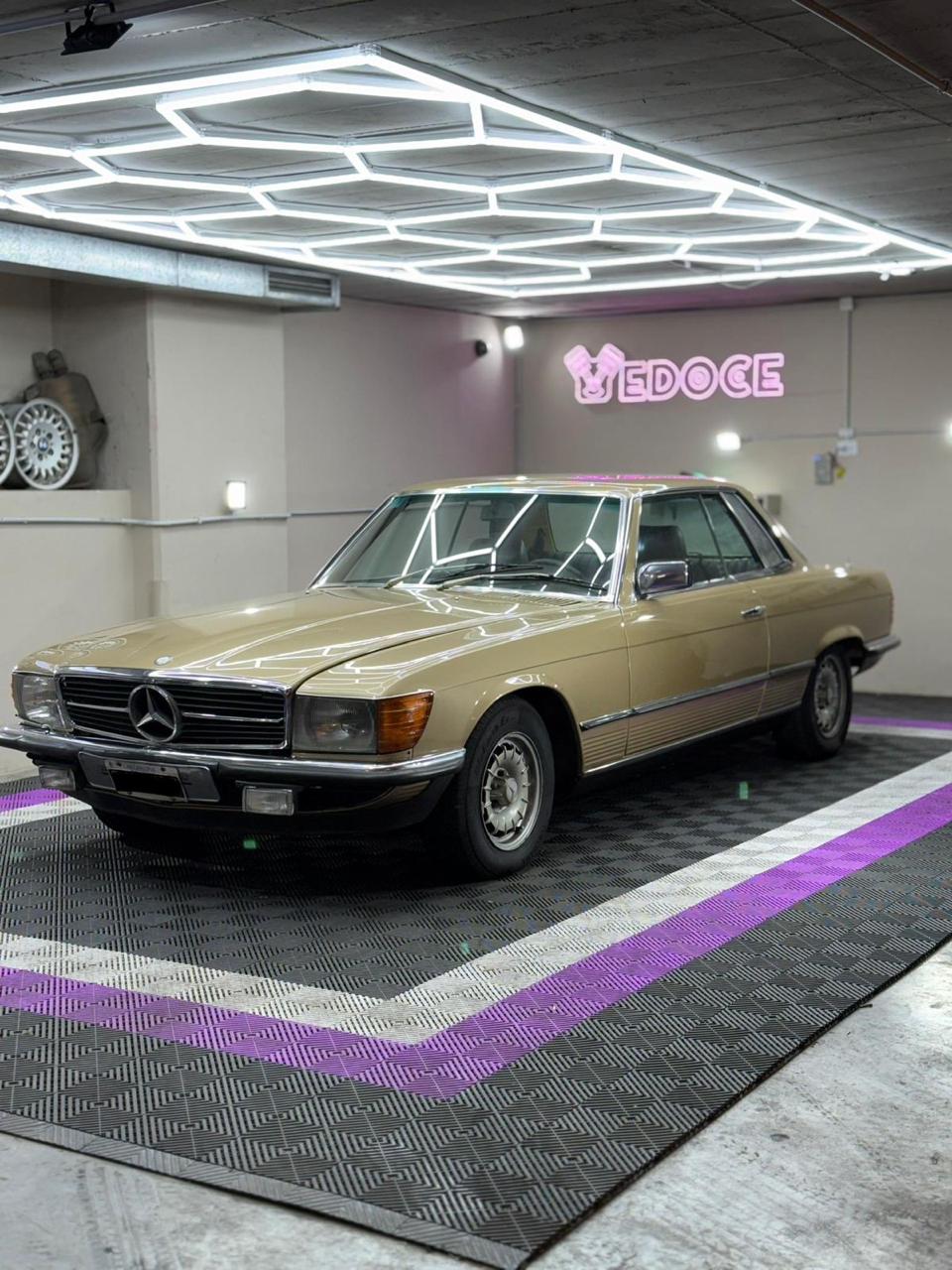 Mira esta publicación de Mercedes Benz 280 SLC 1981 en Motordil