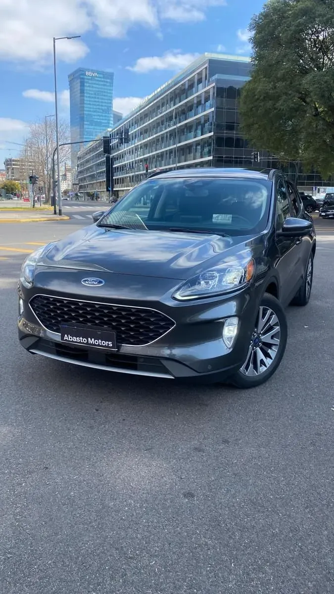 Mira esta publicación de Ford Kuga 2020 en Motordil