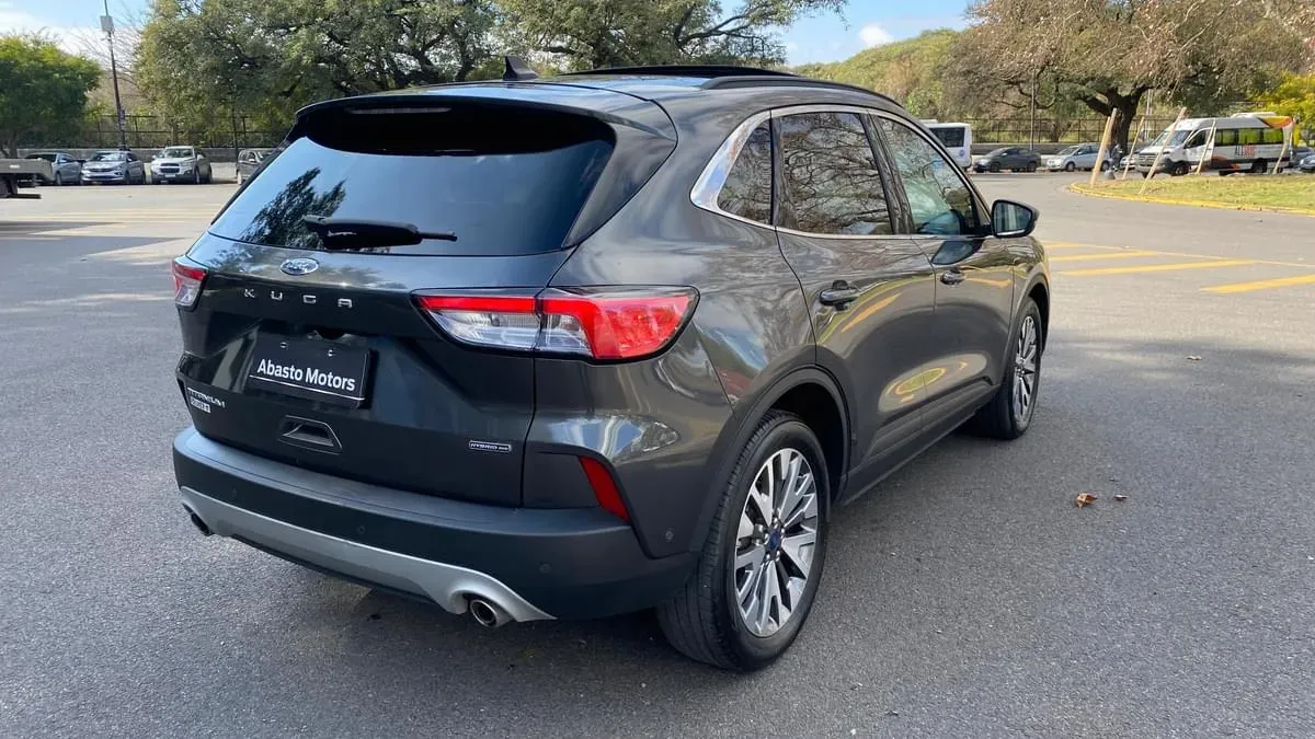 Mira esta publicación de Ford Kuga 2020 en Motordil