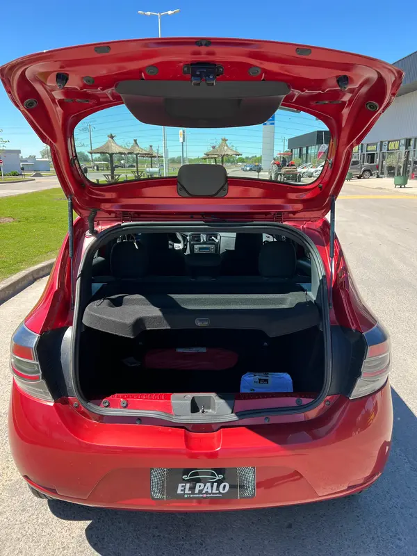 Mira esta publicación de Renault Sandero II 2023 en Motordil