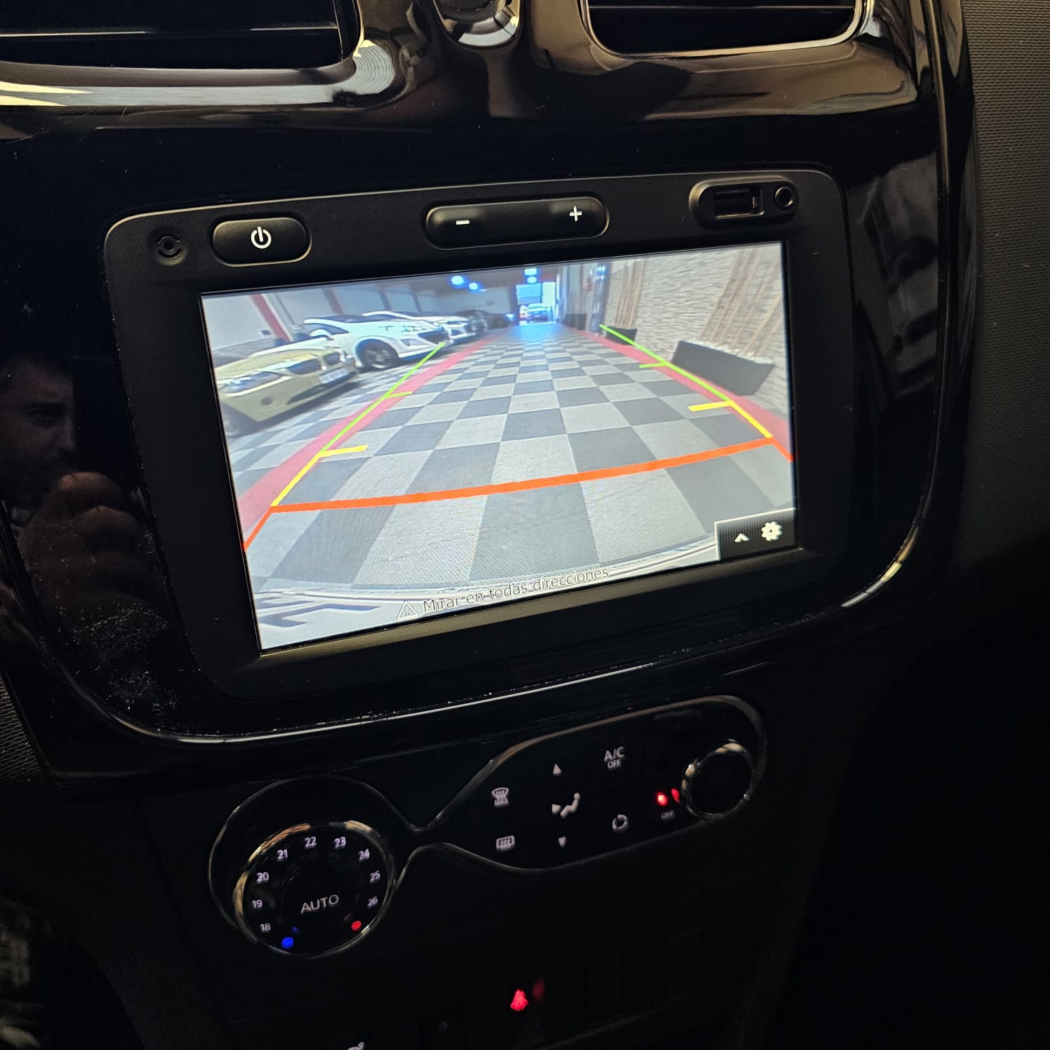 Mira esta publicación de Renault Sandero II 2021 en Motordil