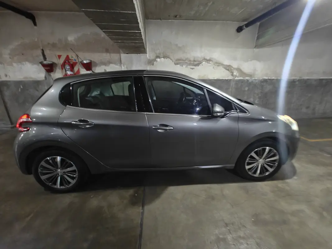 Mira esta publicación de Peugeot 208 2014 en Motordil
