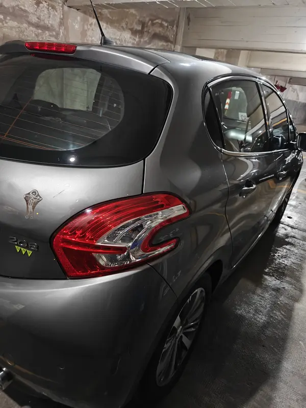Mira esta publicación de Peugeot 208 2014 en Motordil