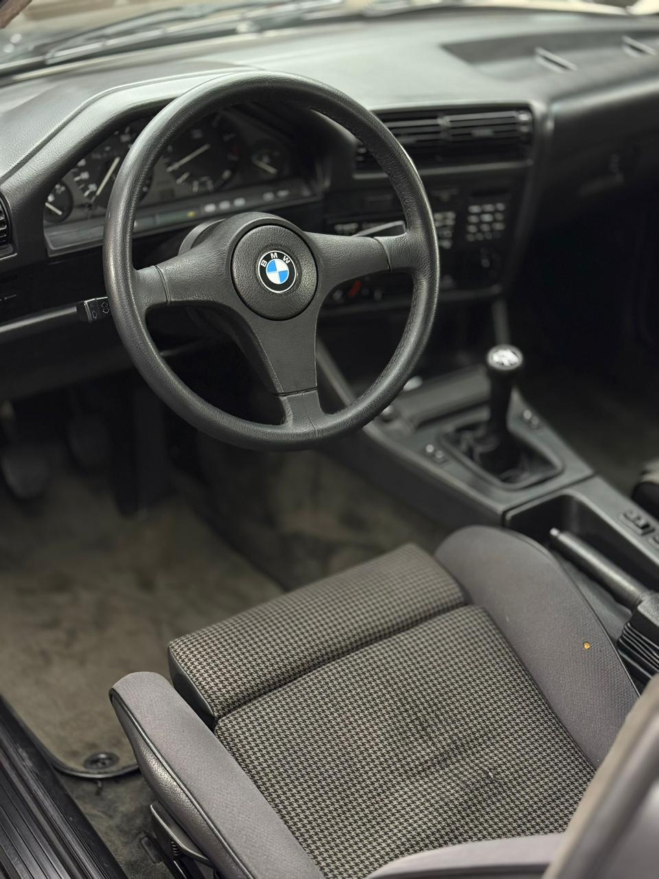 Mira esta publicación de BMW Serie 3 1985 en Motordil