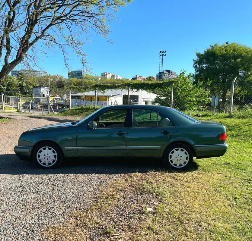 Mirá esta publicación de Mercedes Benz Clase E