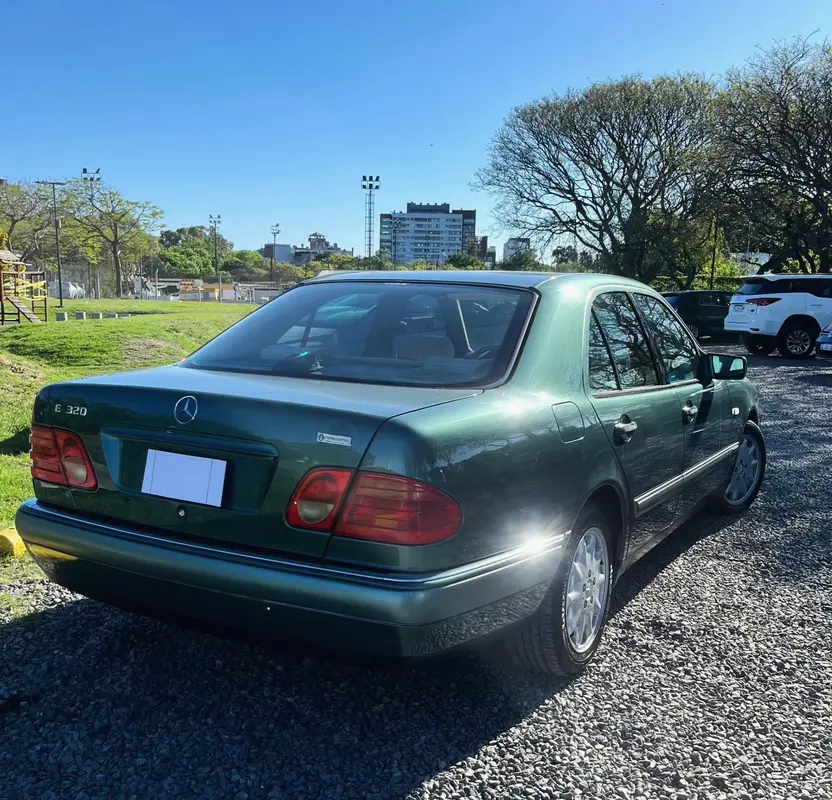 Mirá esta publicación de Mercedes Benz Clase E