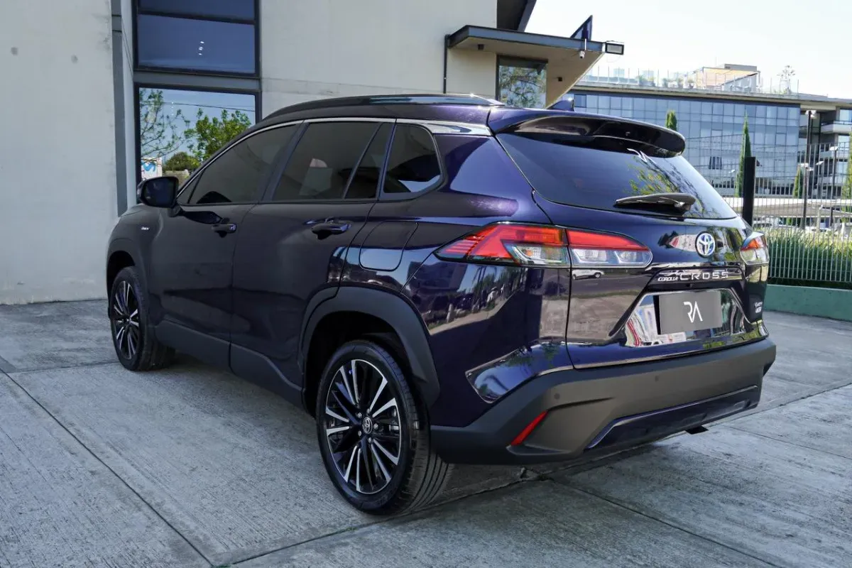 Mira esta publicación de Toyota Corolla Cross 2025 en Motordil