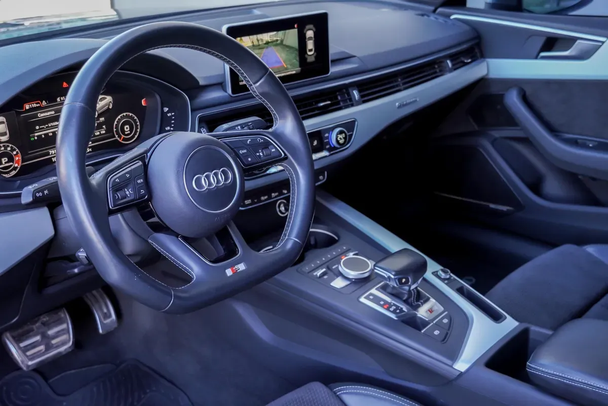 Mira esta publicación de Audi S5 2018 en Motordil