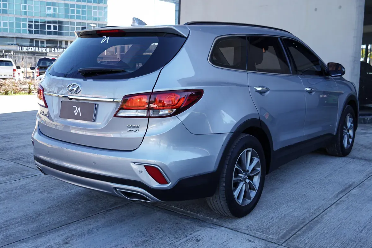 Mira esta publicación de Hyundai Santa Fe 2018 en Motordil