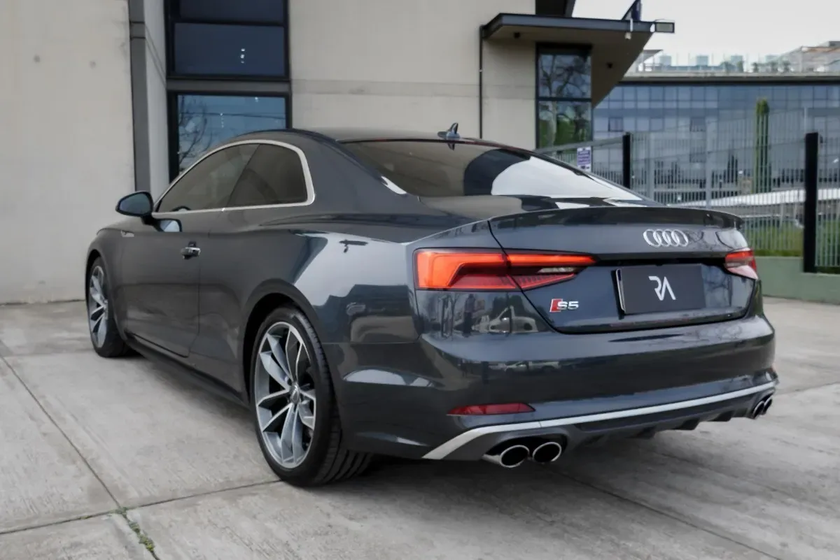 Mira esta publicación de Audi S5 2018 en Motordil