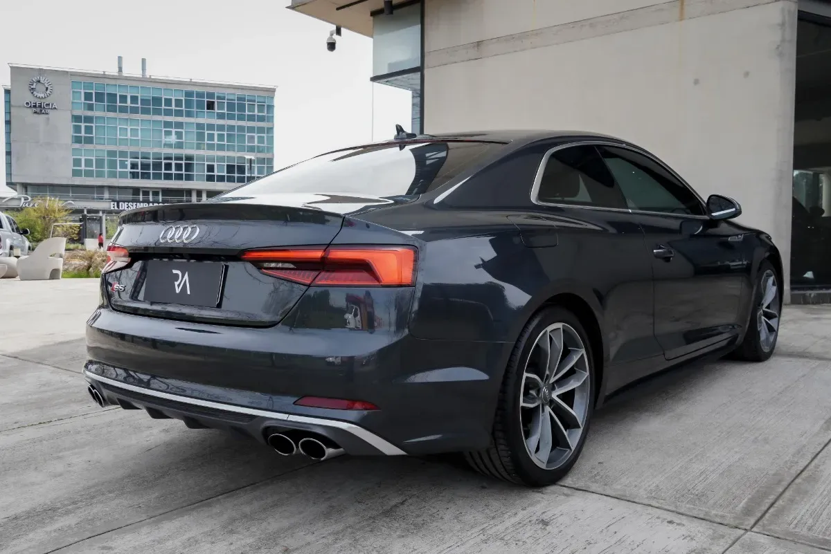 Mira esta publicación de Audi S5 2018 en Motordil