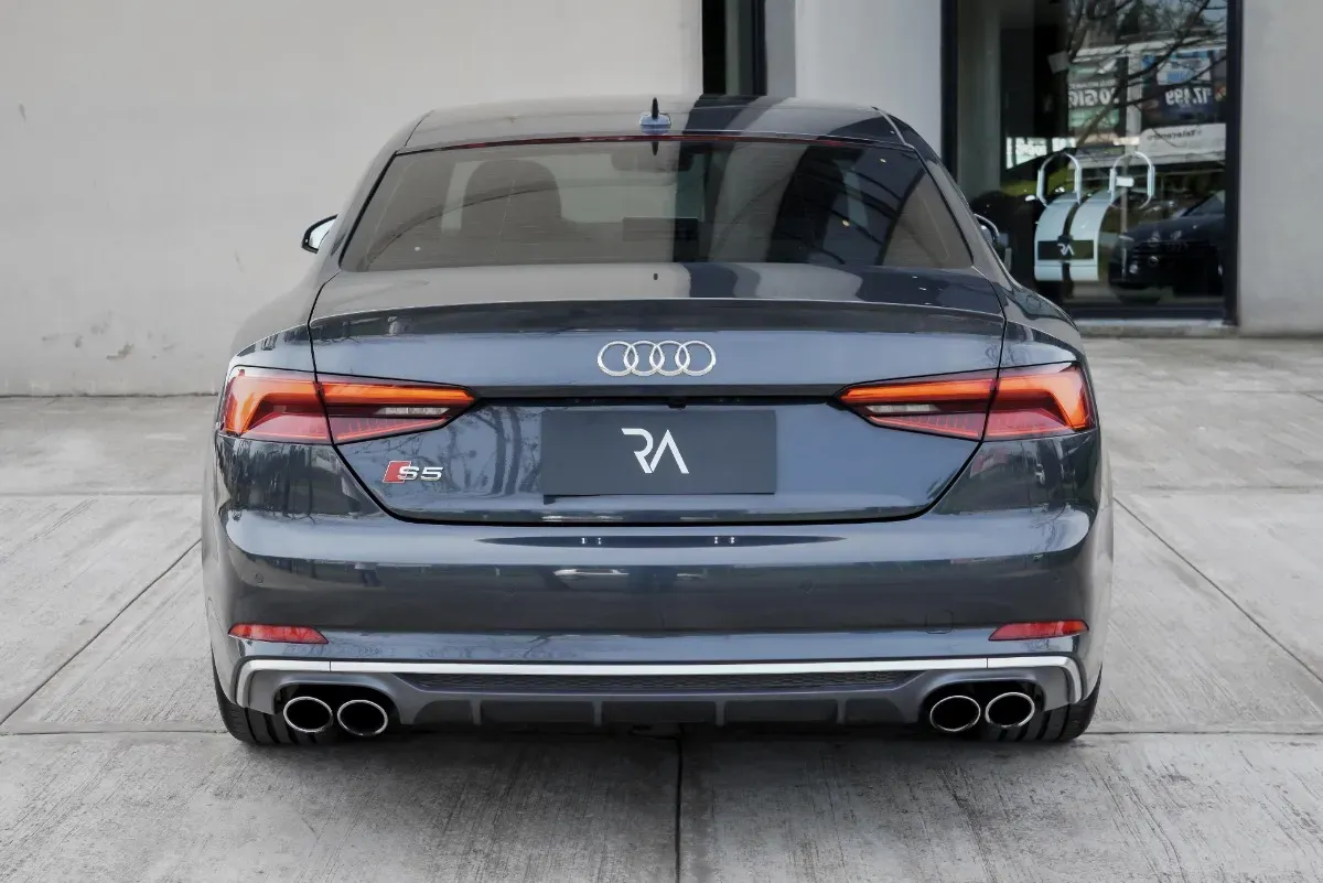 Mira esta publicación de Audi S5 2018 en Motordil