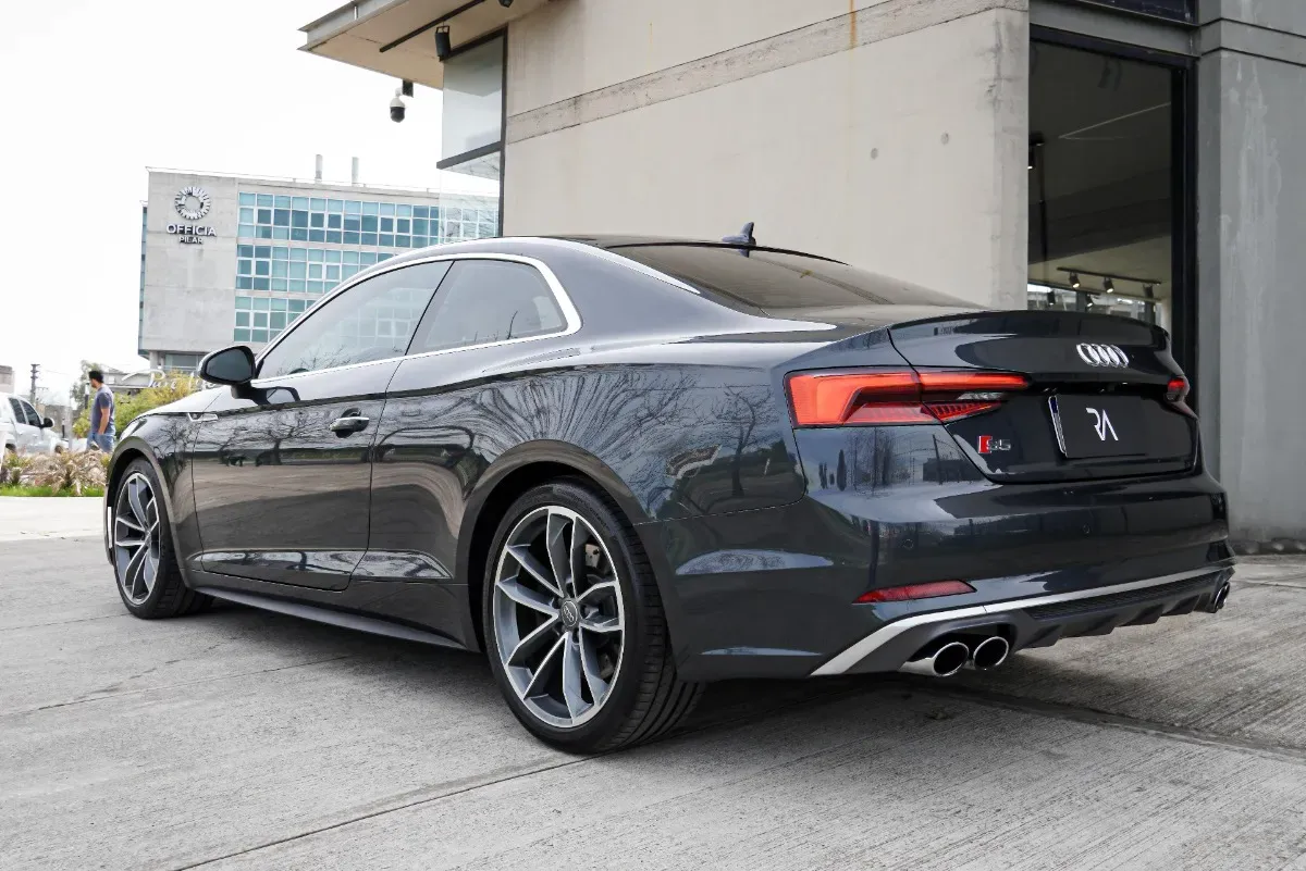 Mira esta publicación de Audi S5 2018 en Motordil