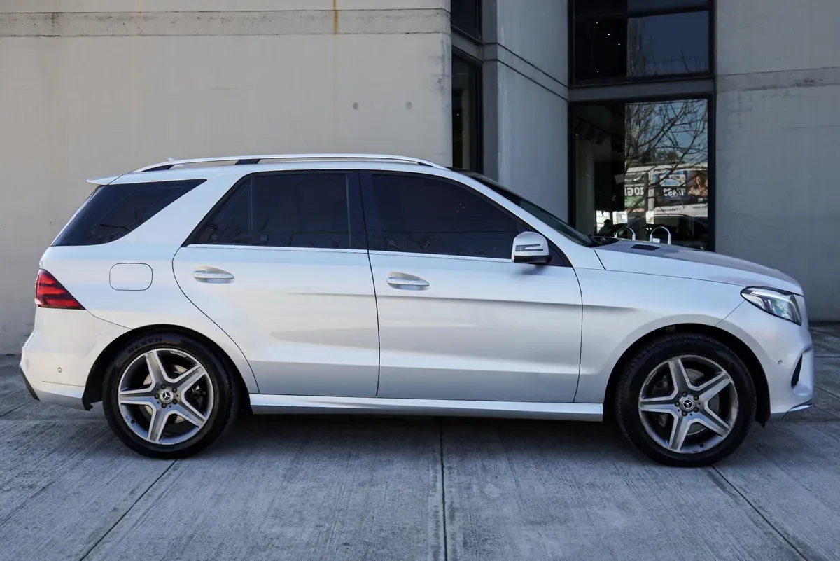 Mira esta publicación de Mercedes Benz GLE 2018 en Motordil