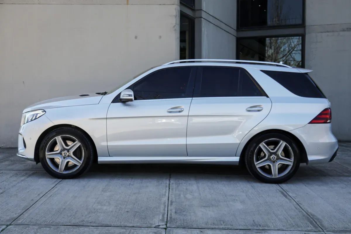 Mira esta publicación de Mercedes Benz GLE 2018 en Motordil