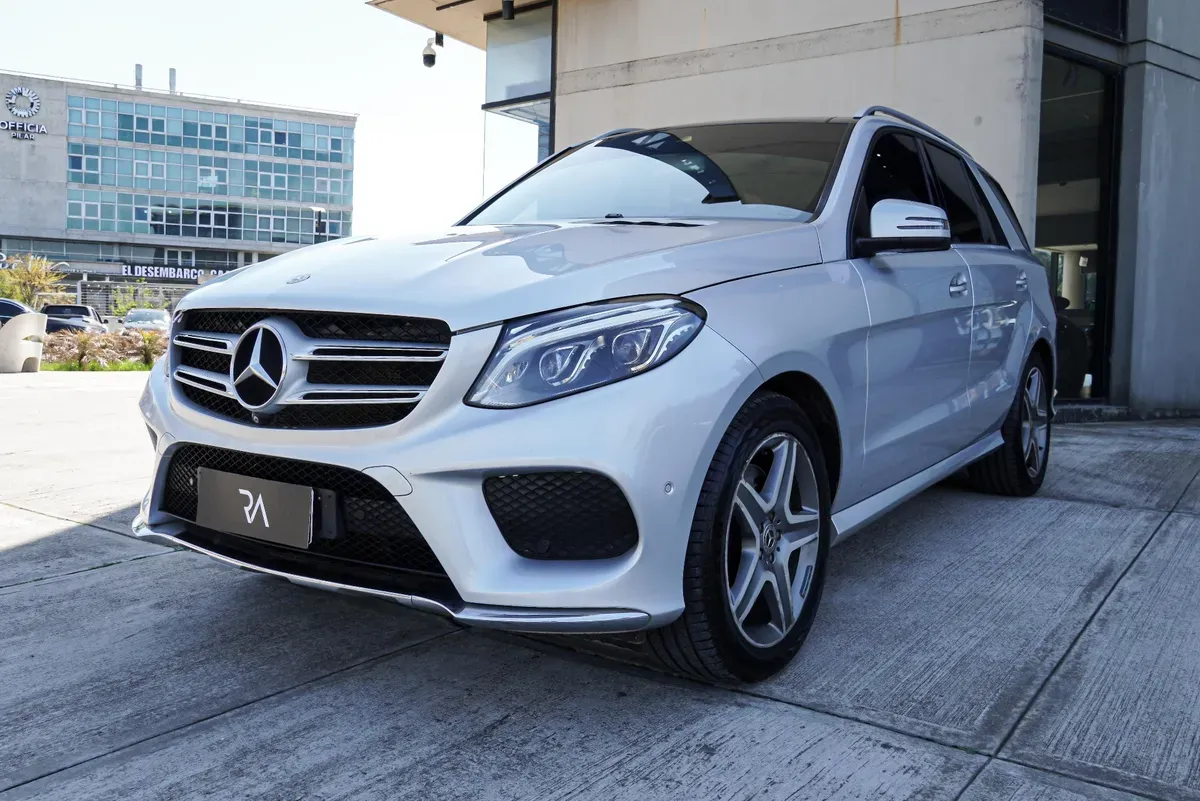 Mira esta publicación de Mercedes Benz GLE 2018 en Motordil