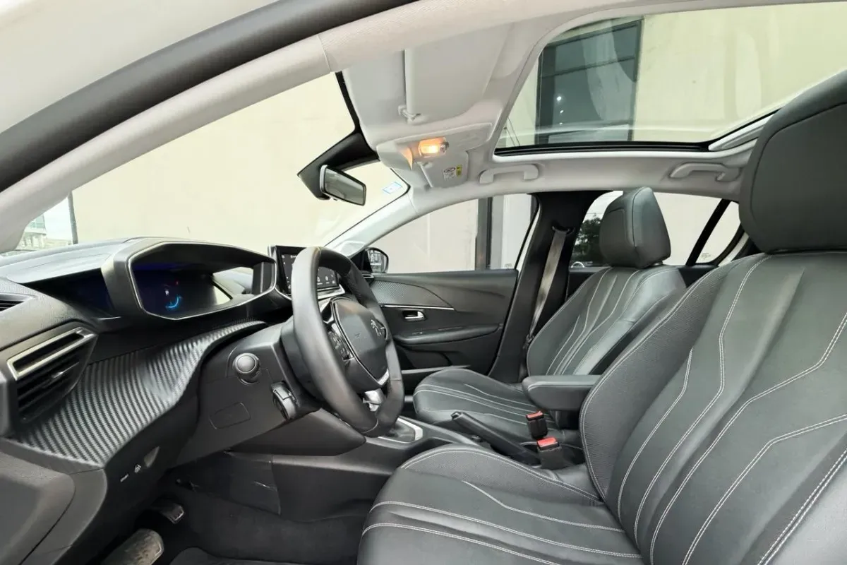 Mirá esta publicación de Peugeot 208