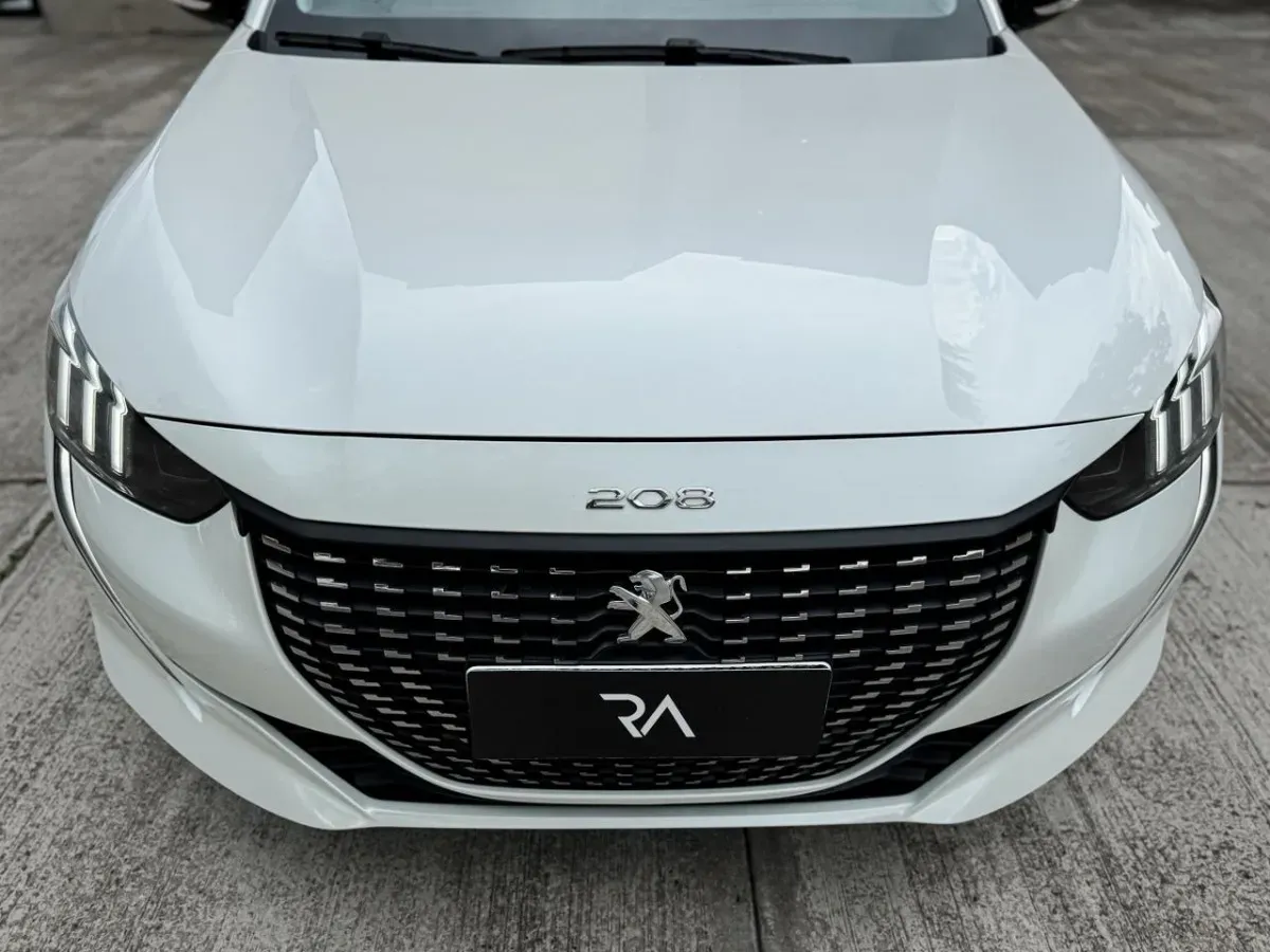 Mira esta publicación de Peugeot 208 2024 en Motordil