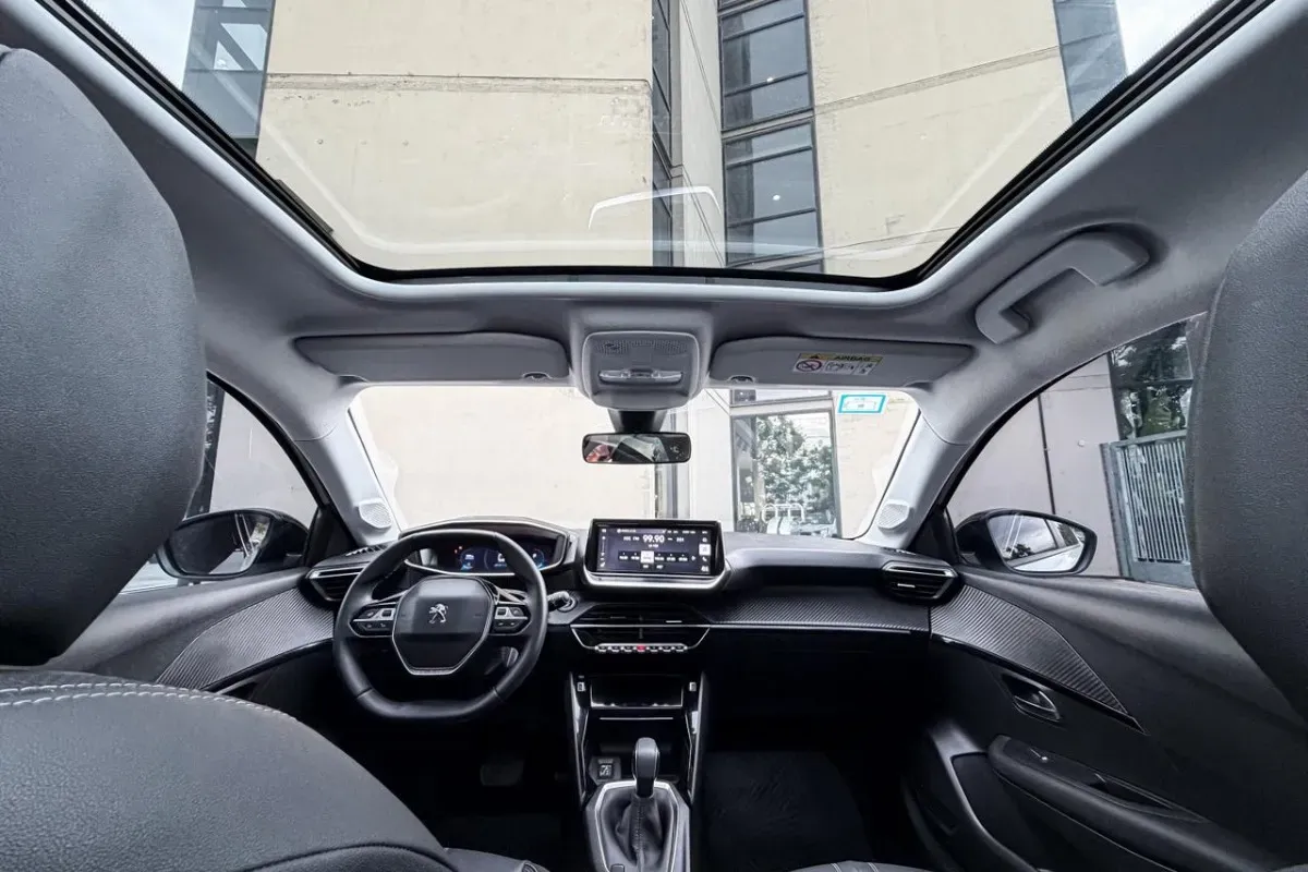 Mirá esta publicación de Peugeot 208