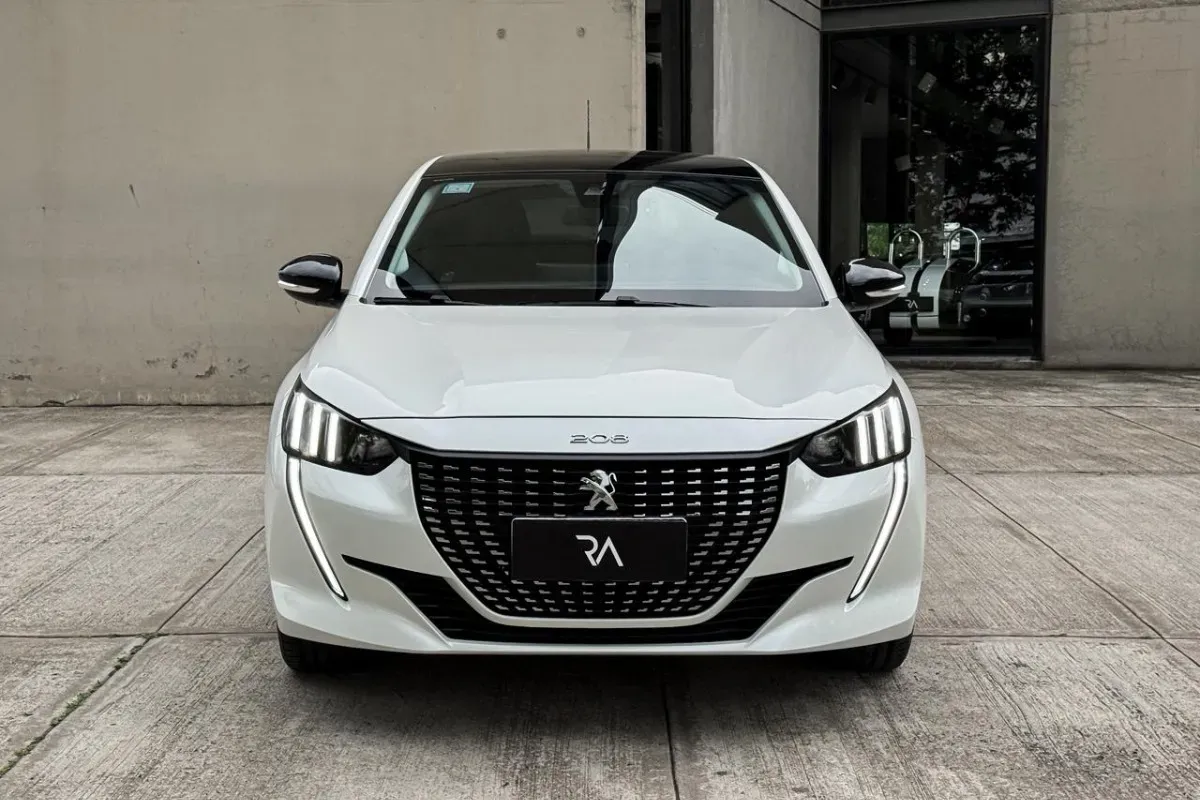 Mira esta publicación de Peugeot 208 2024 en Motordil