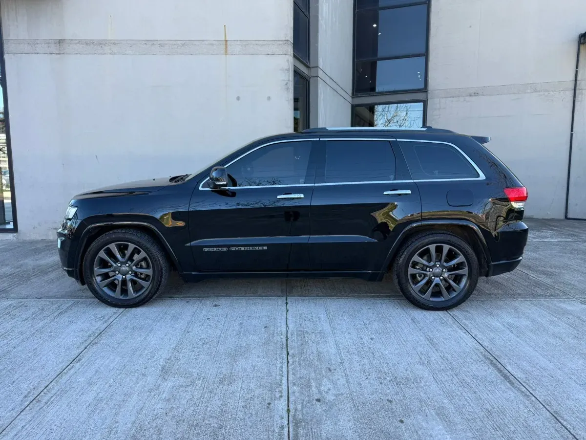 Mira esta publicación de Jeep Grand Cherokee 2018 en Motordil