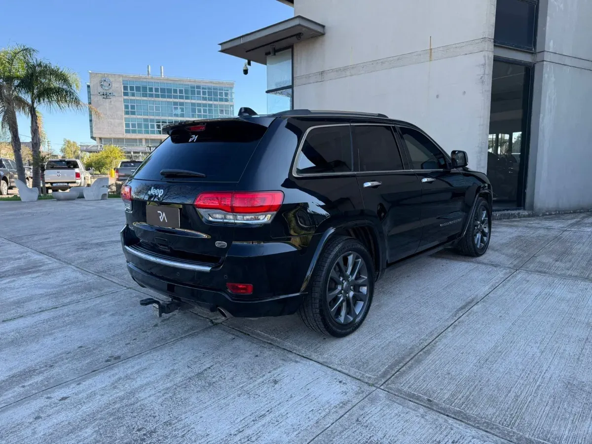 Mira esta publicación de Jeep Grand Cherokee 2018 en Motordil