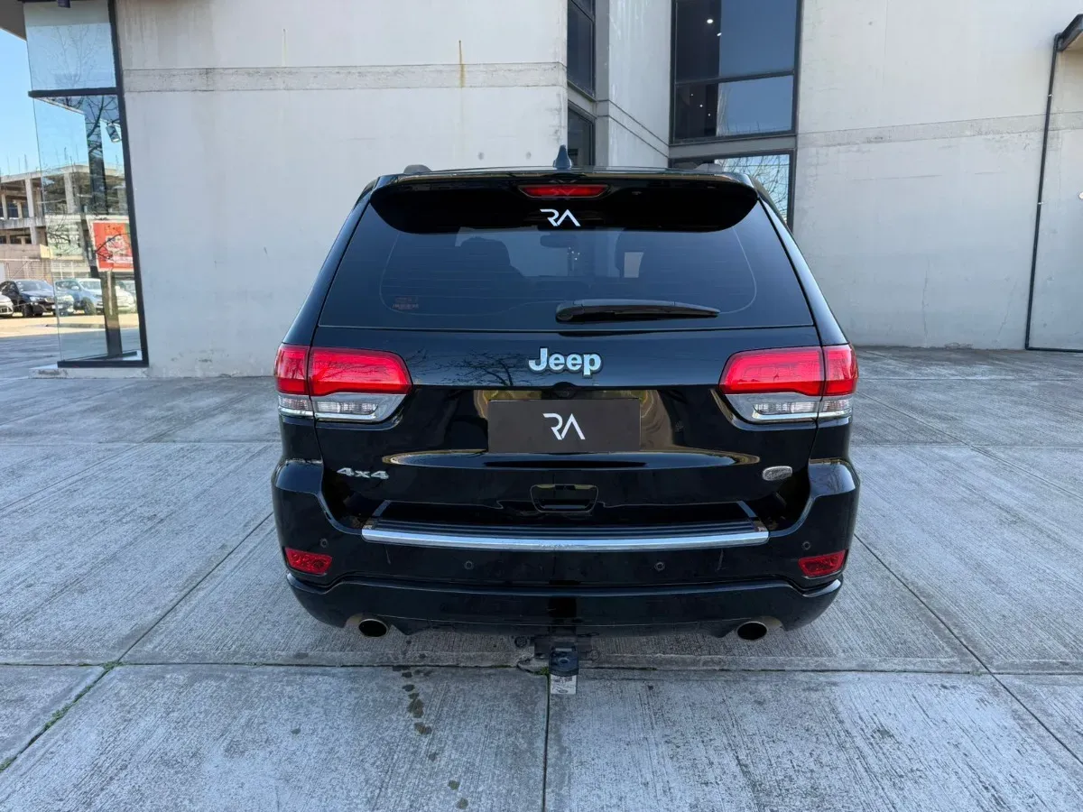 Mira esta publicación de Jeep Grand Cherokee 2018 en Motordil