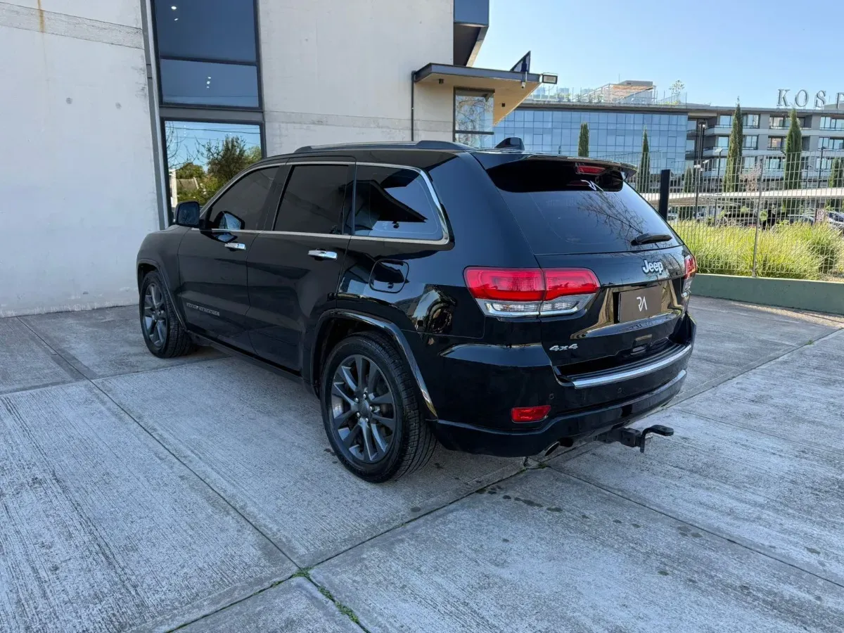 Mira esta publicación de Jeep Grand Cherokee 2018 en Motordil