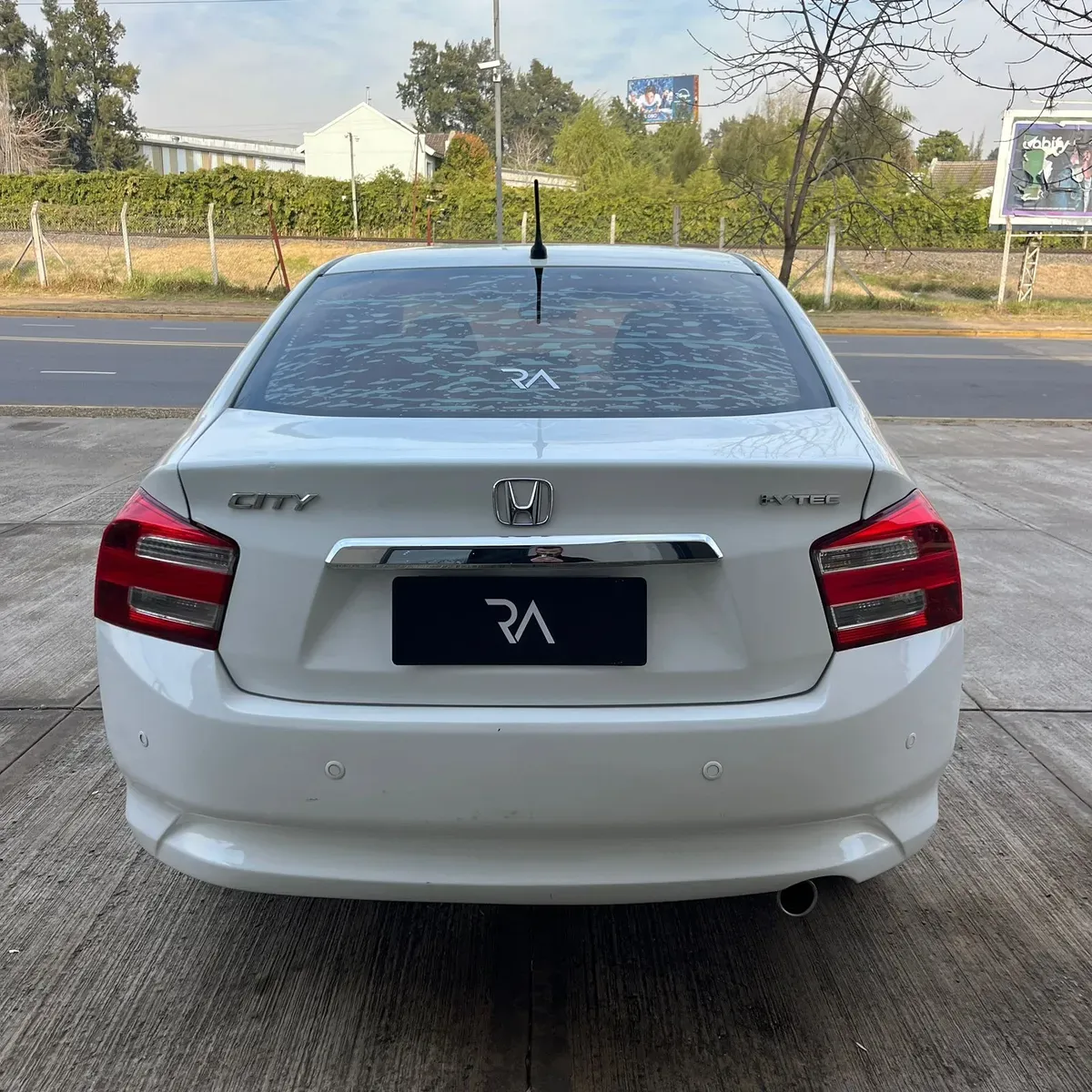 Mira esta publicación de Honda City 2012 en Motordil