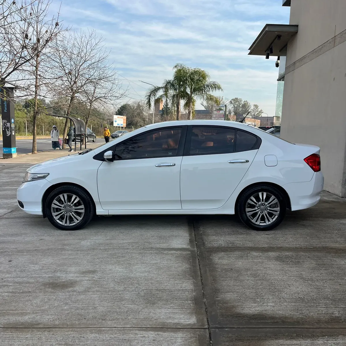 Mira esta publicación de Honda City 2012 en Motordil