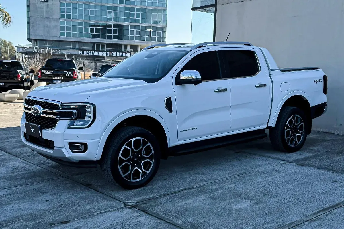 Mira esta publicación de Ford Ranger 2024 en Motordil