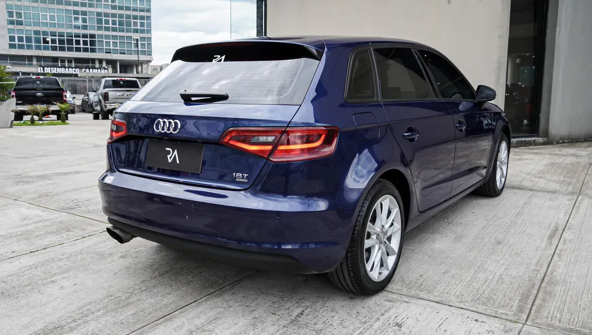 Mira esta publicación de Audi A3 Sportback 2013 en Motordil